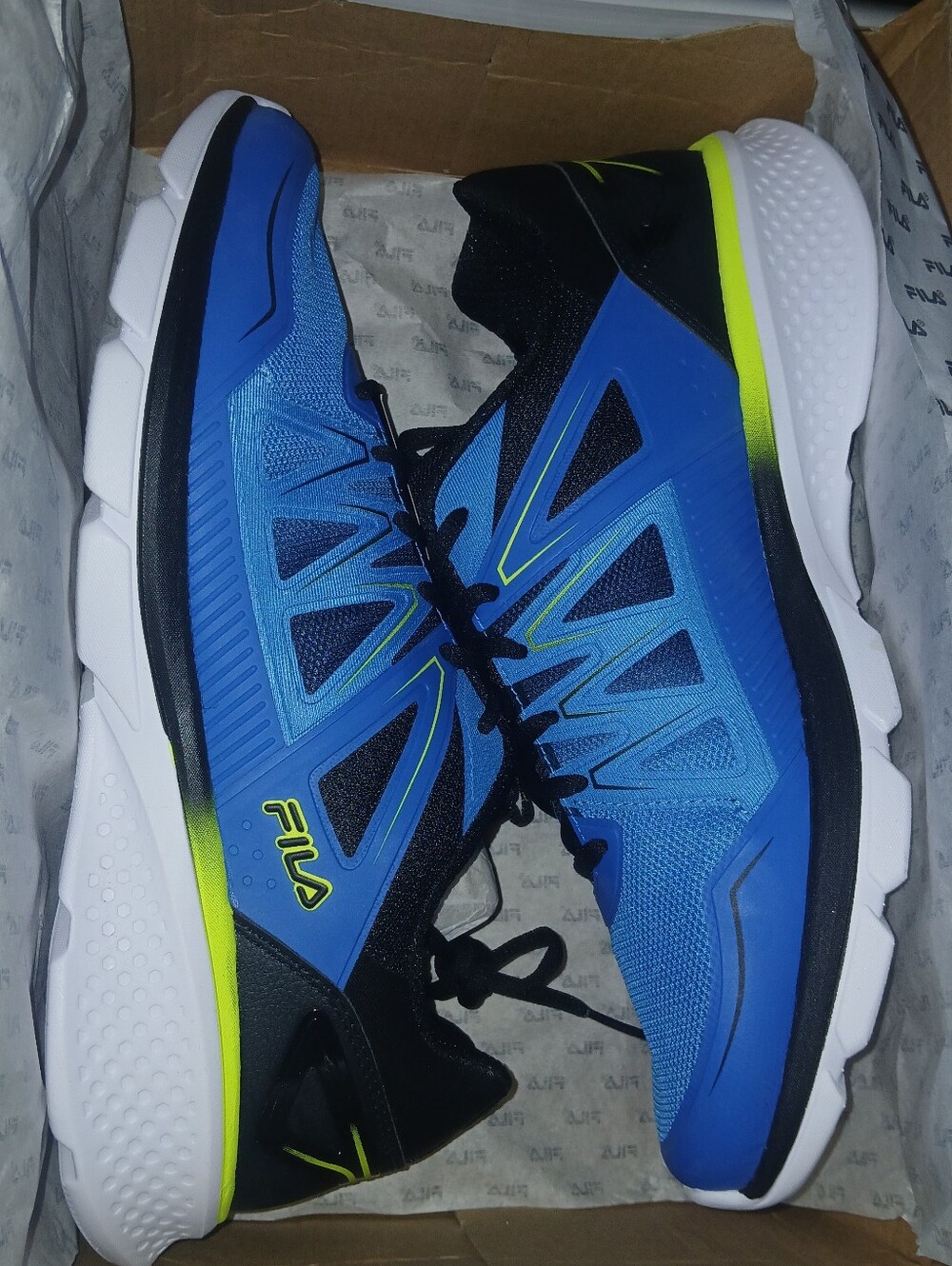 Fila Men's Blue and Black Athletic Running Shoes with Neon Yellow Accents